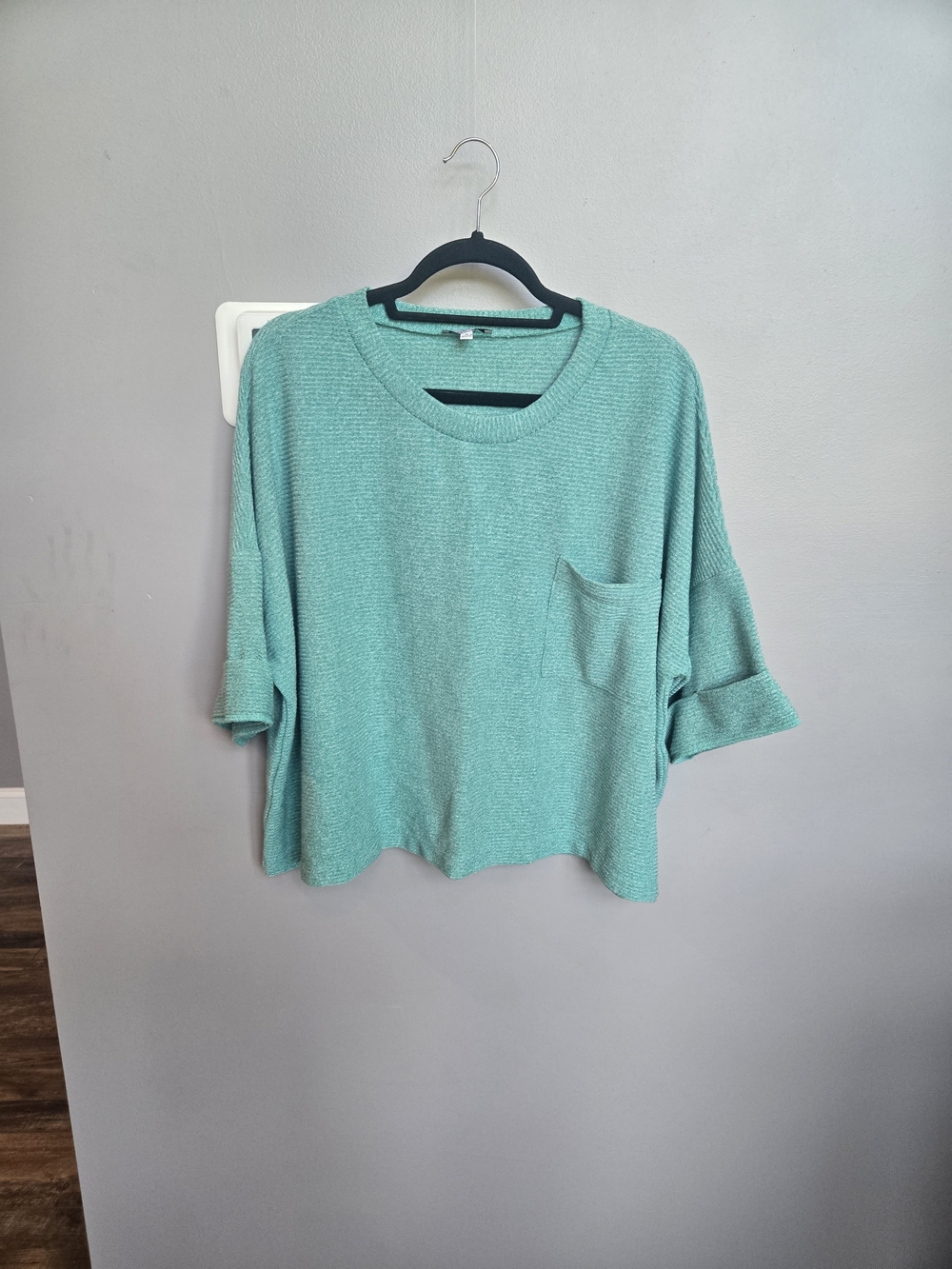 White Birch Seafoam Green Boxy Oversized Pocket Knit Top Large